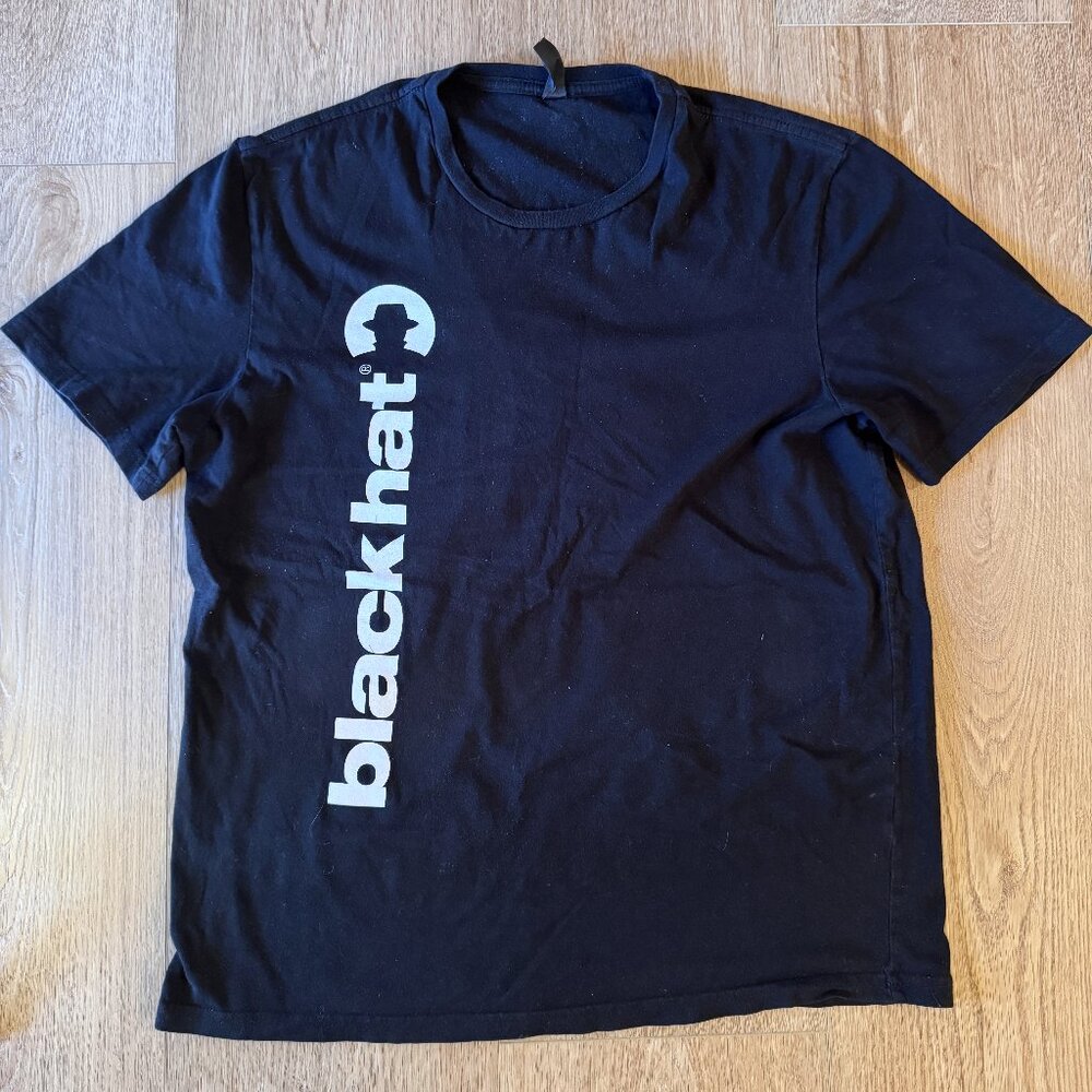 Blackhat Conference T-shirt - Size Large Cybersecurity